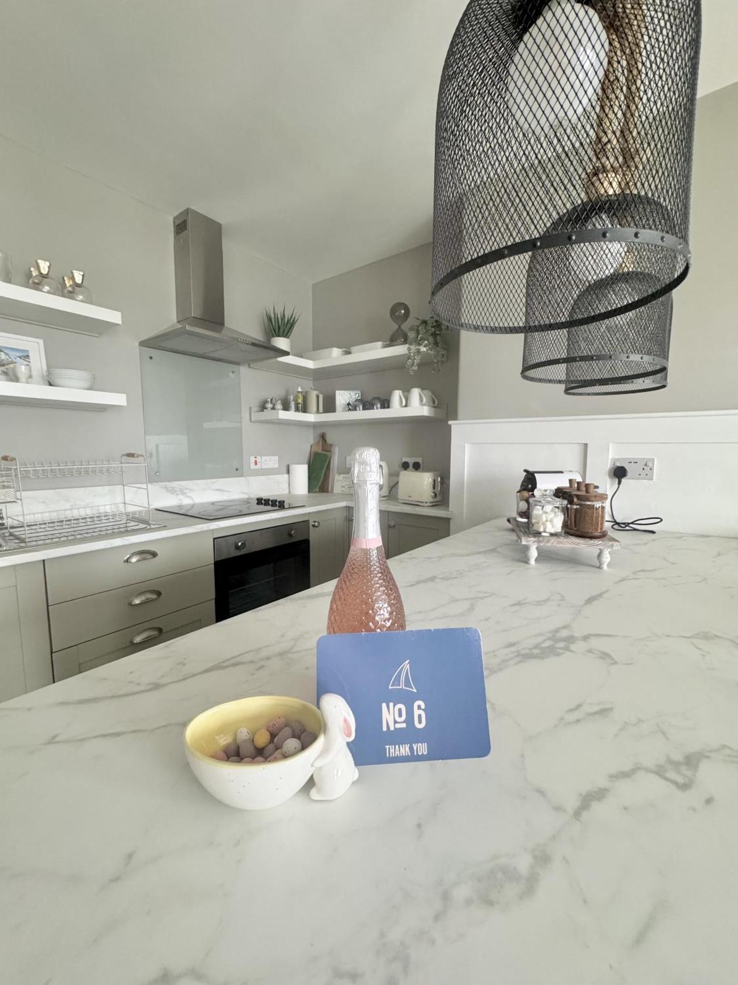No 6 Lansdowne Apartment Портръш Стая снимка